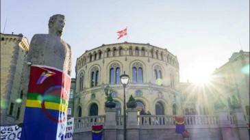 Norveç parlamentosuna bomba tehdidi